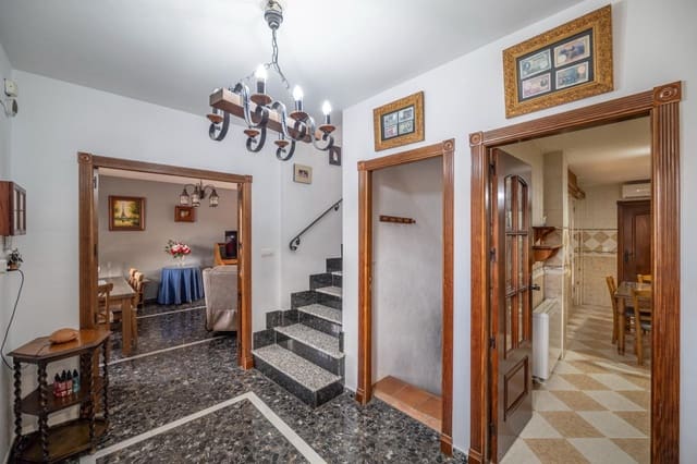 3 makuuhuone Huvila myytävänä paikassa Ambroz, Vegas del Genil mukana 
autotalli - 320 000 € (Ref: 9588370)