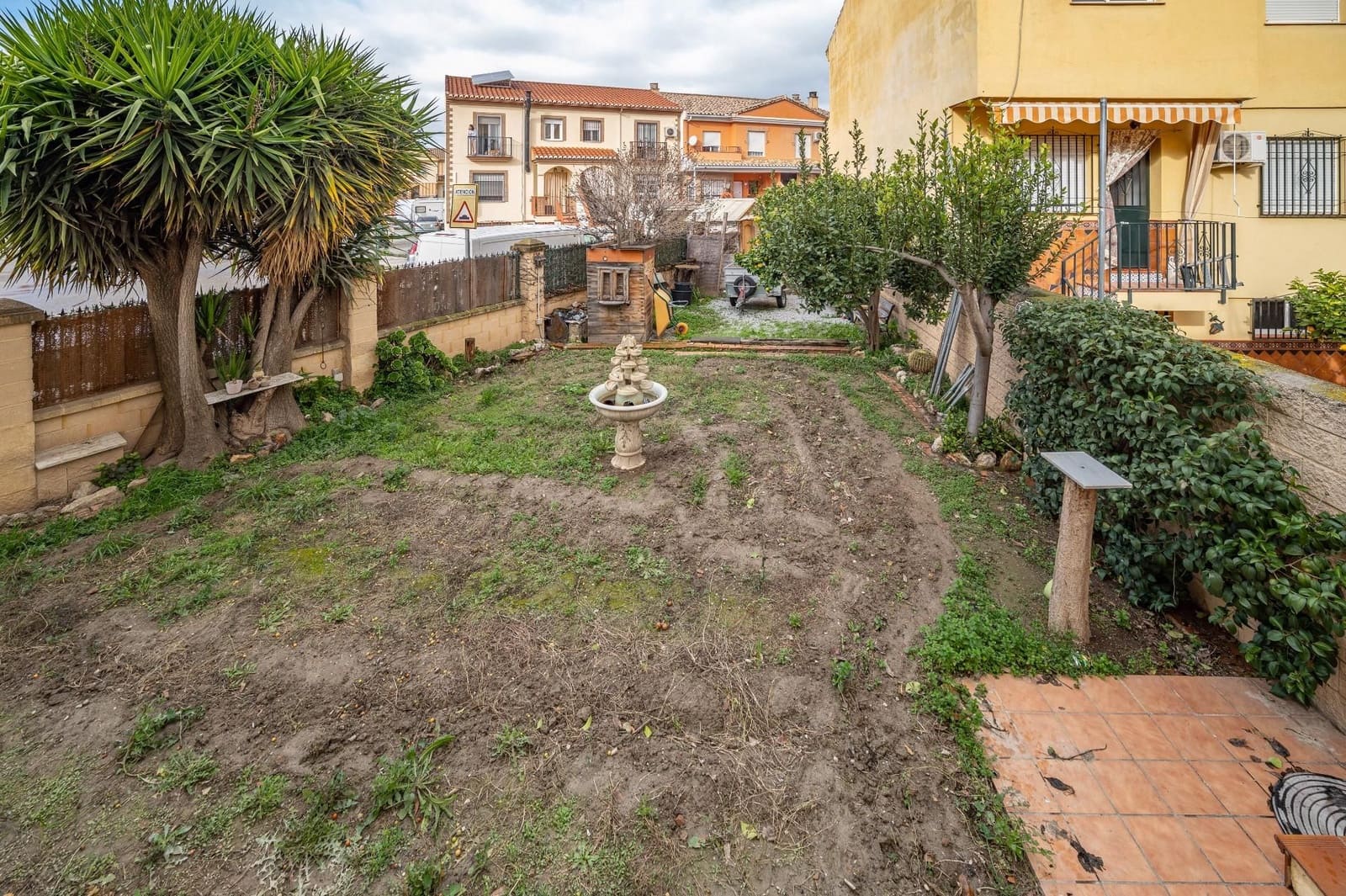 3 bedroom Villa for sale in Vegas del Genil with garage - € 320,000 (Ref: 9588370)