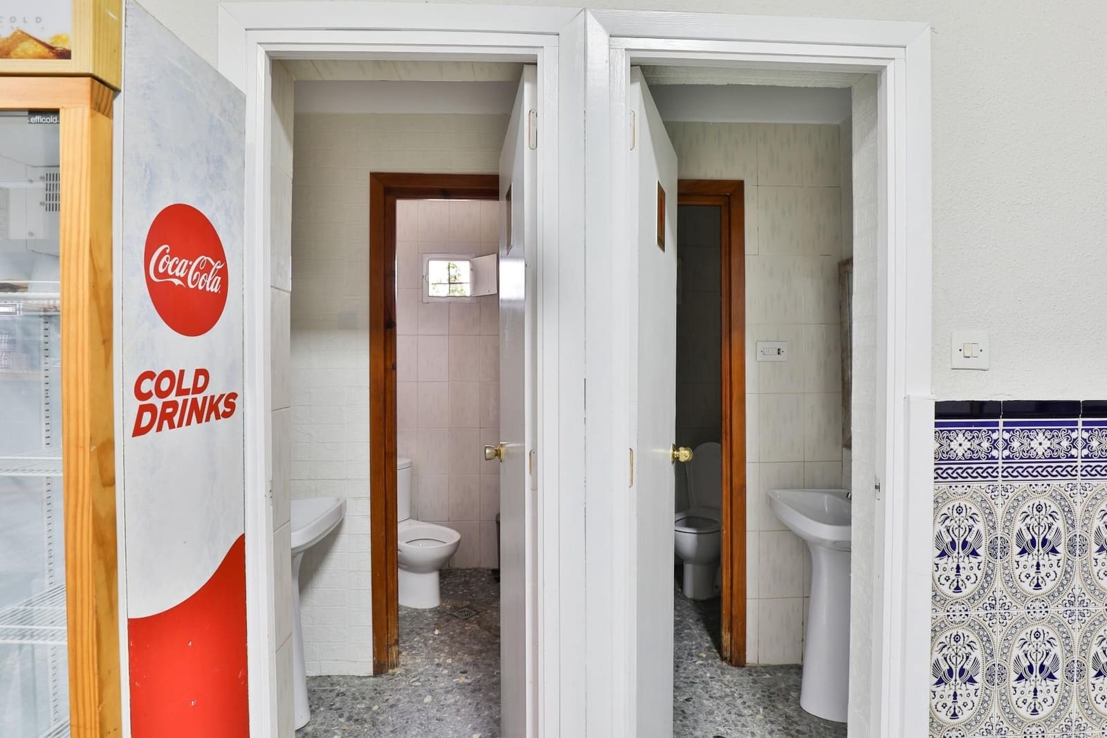 4 bedroom Business for sale in Lecrin with garage - € 1,690,000 (Ref: 9588371)