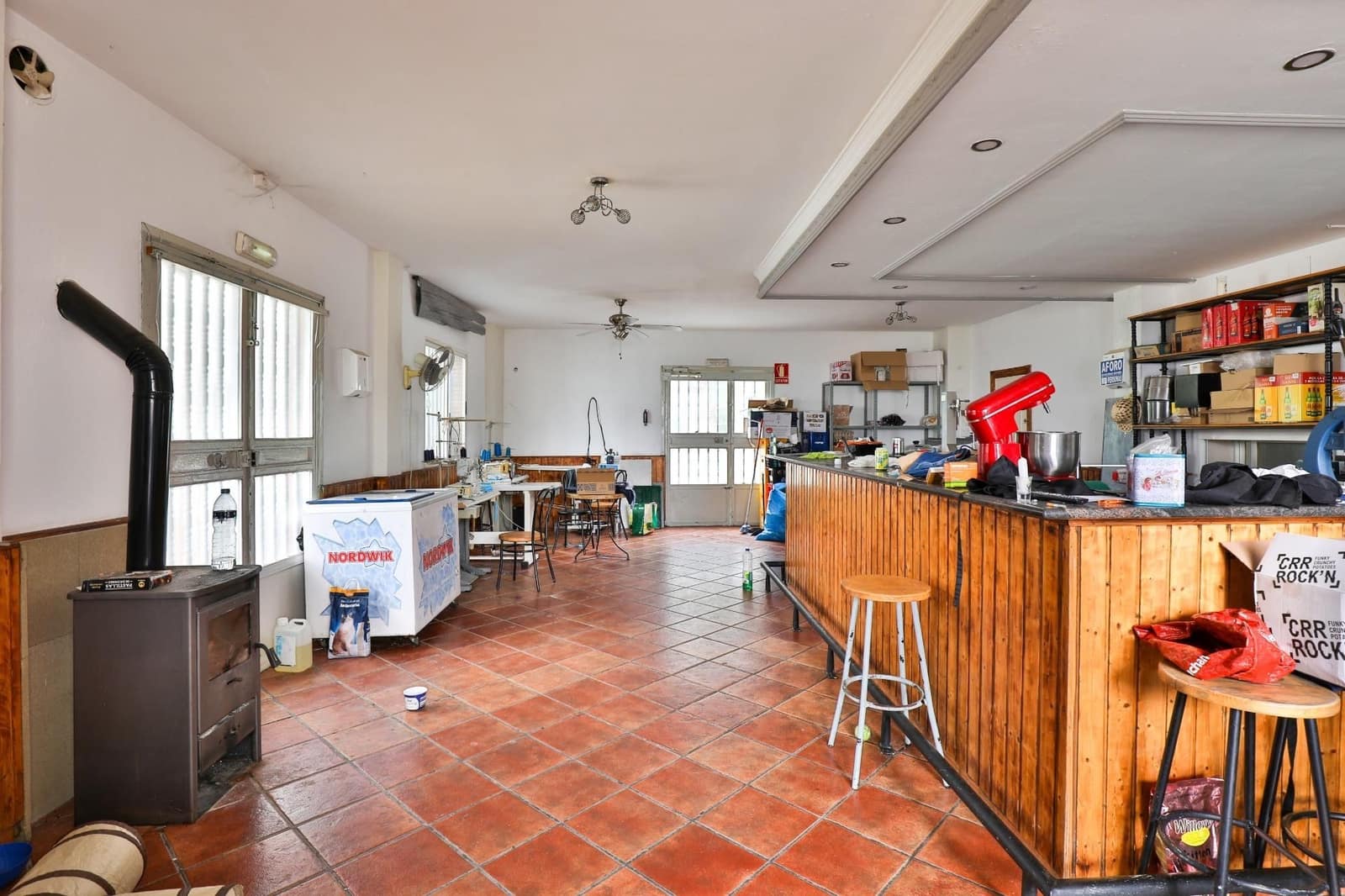 4 bedroom Business for sale in Lecrin with garage - € 1,690,000 (Ref: 9588371)