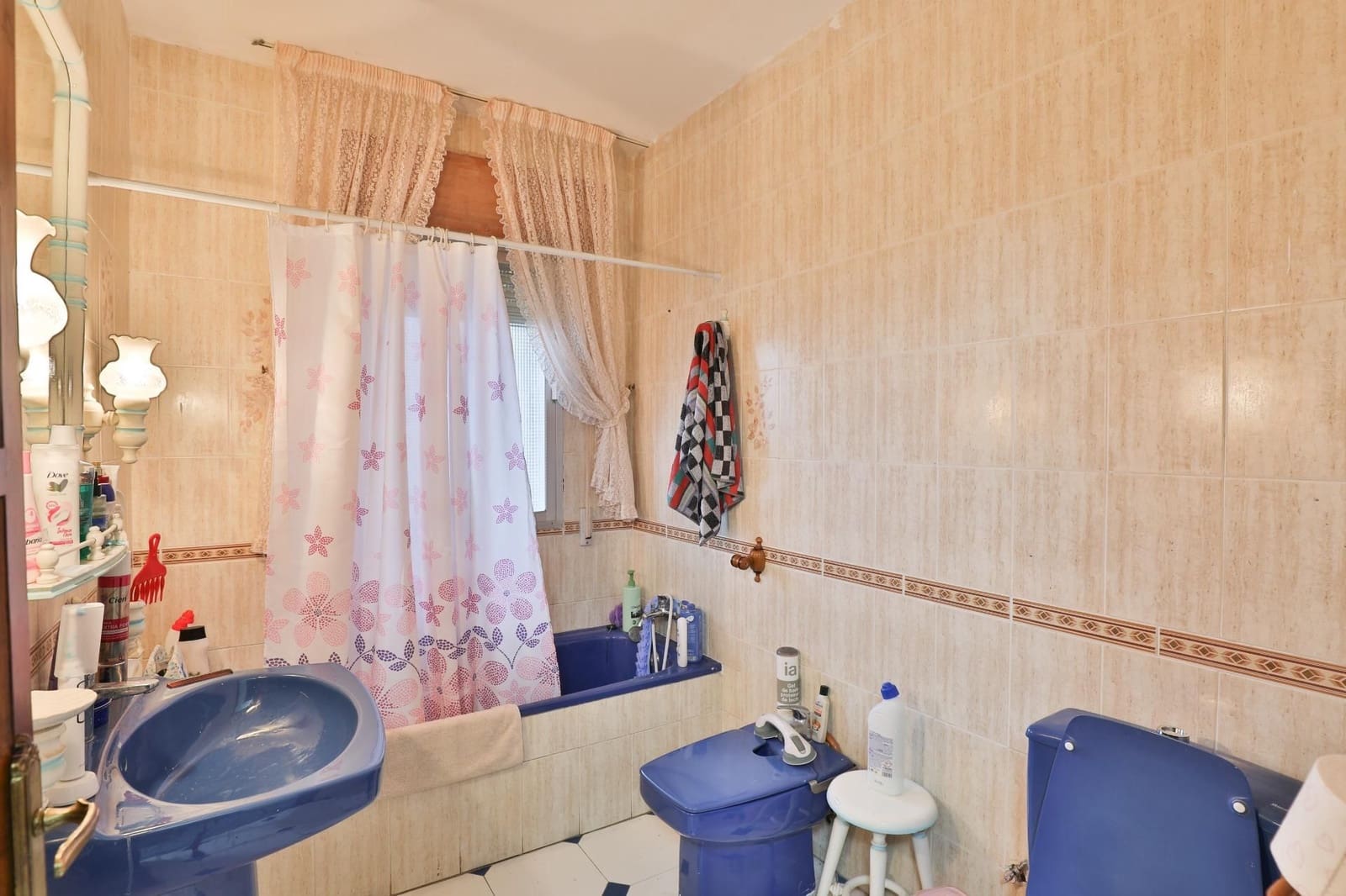 4 bedroom Business for sale in Lecrin with garage - € 1,690,000 (Ref: 9588371)