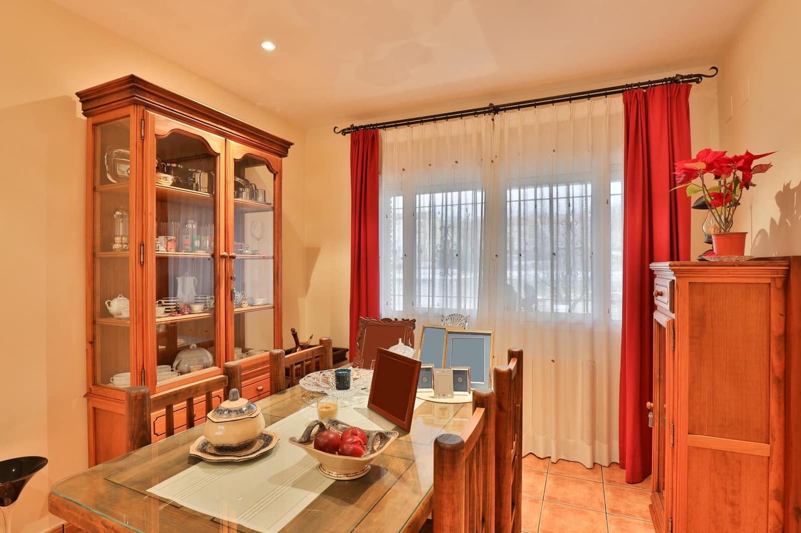 5 sovrum Semi-fristående Villa till salu i Padul med garage - 288 000 € (Ref: 9592128)