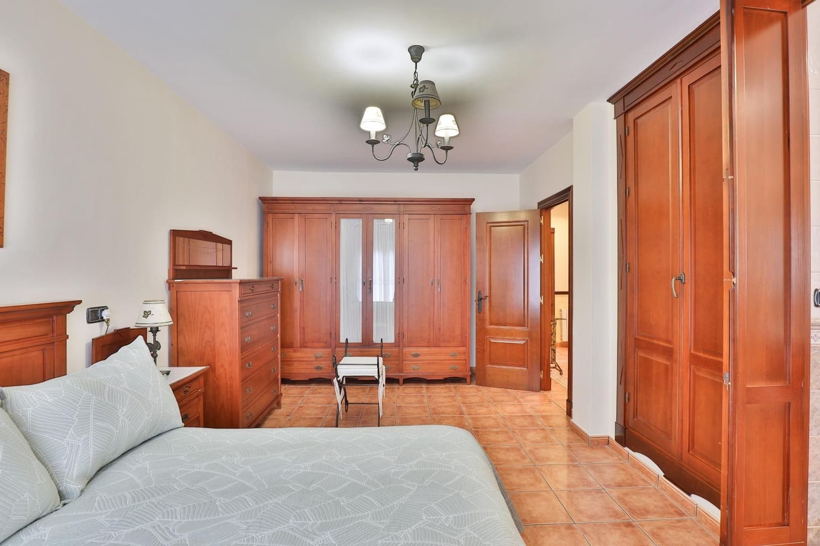 5 sovrum Semi-fristående Villa till salu i Padul med garage - 288 000 € (Ref: 9592128)