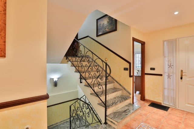 5 sovrum Semi-fristående Villa till salu i Padul med garage - 288 000 € (Ref: 9592128)