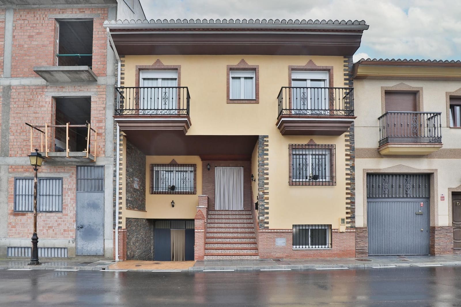 5 sovrum Semi-fristående Villa till salu i Padul med garage - 288 000 € (Ref: 9592128)