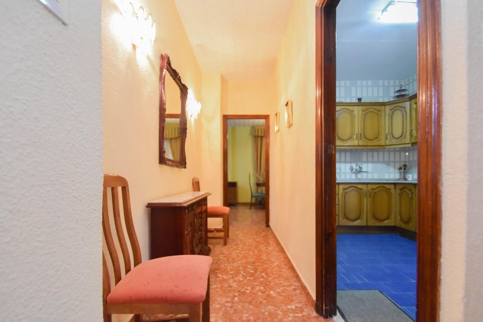 Casa de 3 habitaciones en Las Gabias en venta - 179.900 € (Ref: 9592299)