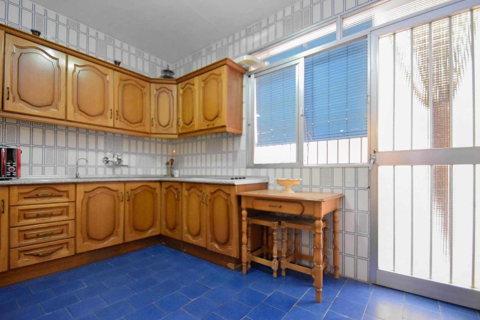 Casa de 3 habitaciones en Las Gabias en venta - 179.900 € (Ref: 9592299)