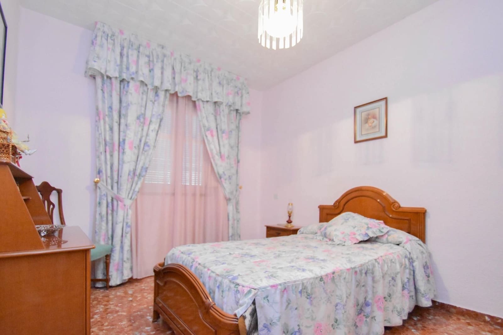 Casa de 3 habitaciones en Las Gabias en venta - 179.900 € (Ref: 9592299)