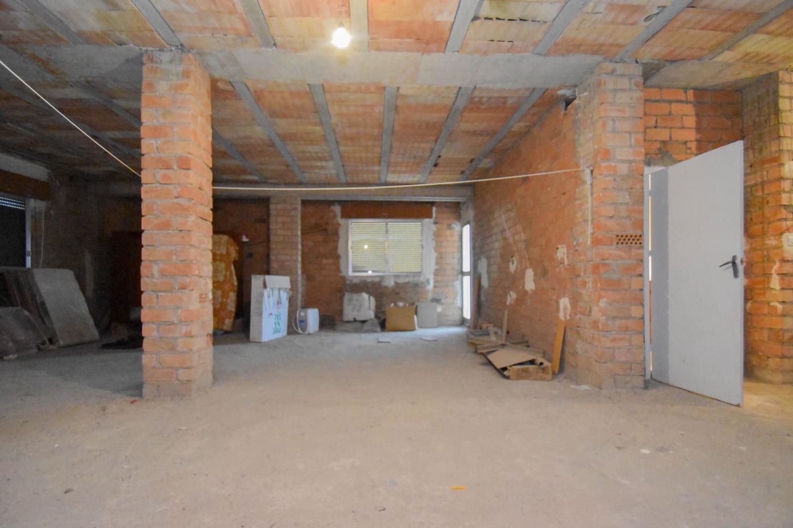 Casa de 3 habitaciones en Las Gabias en venta - 179.900 € (Ref: 9592299)