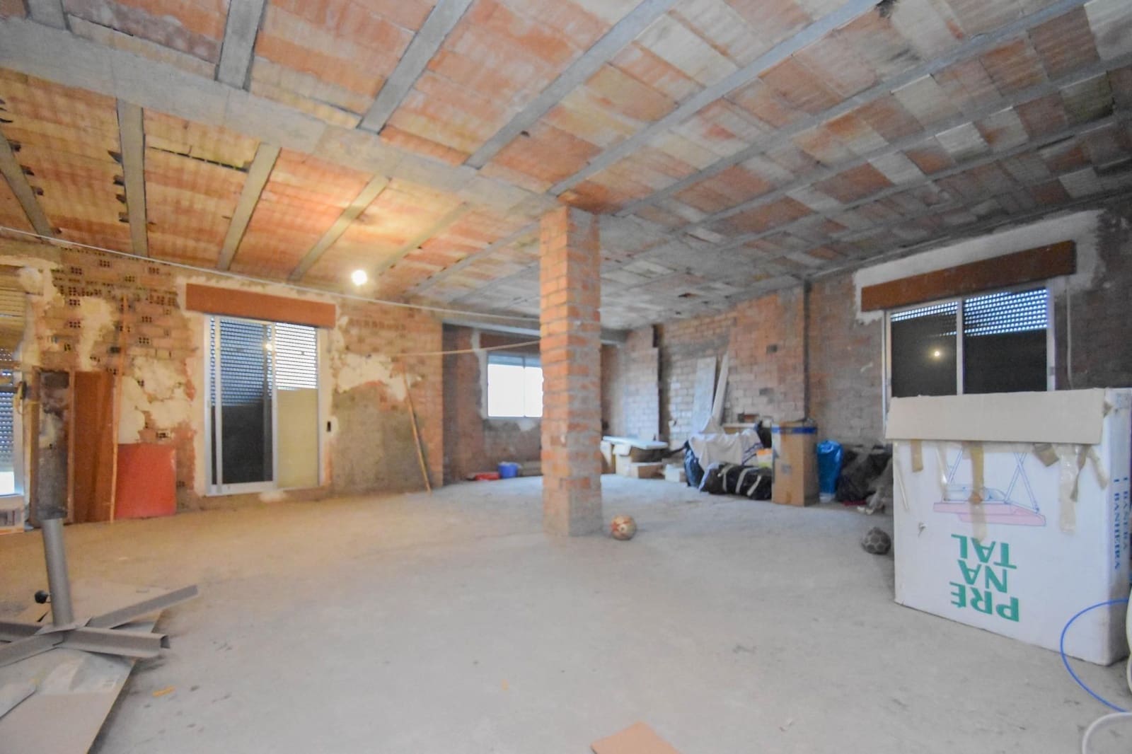 Casa de 3 habitaciones en Las Gabias en venta - 179.900 € (Ref: 9592299)