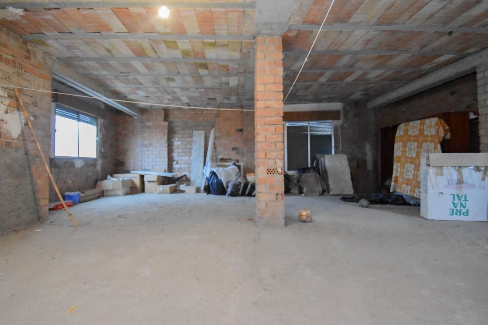 Casa de 3 habitaciones en Las Gabias en venta - 179.900 € (Ref: 9592299)