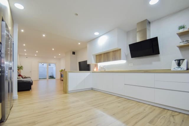 3 sypialnia Dom blizniak na sprzedaż w Churriana de la Vega z garażem - 359 899 € (Ref: 9593279)