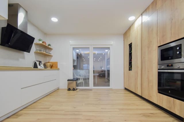 3 sypialnia Dom blizniak na sprzedaż w Churriana de la Vega z garażem - 359 899 € (Ref: 9593279)