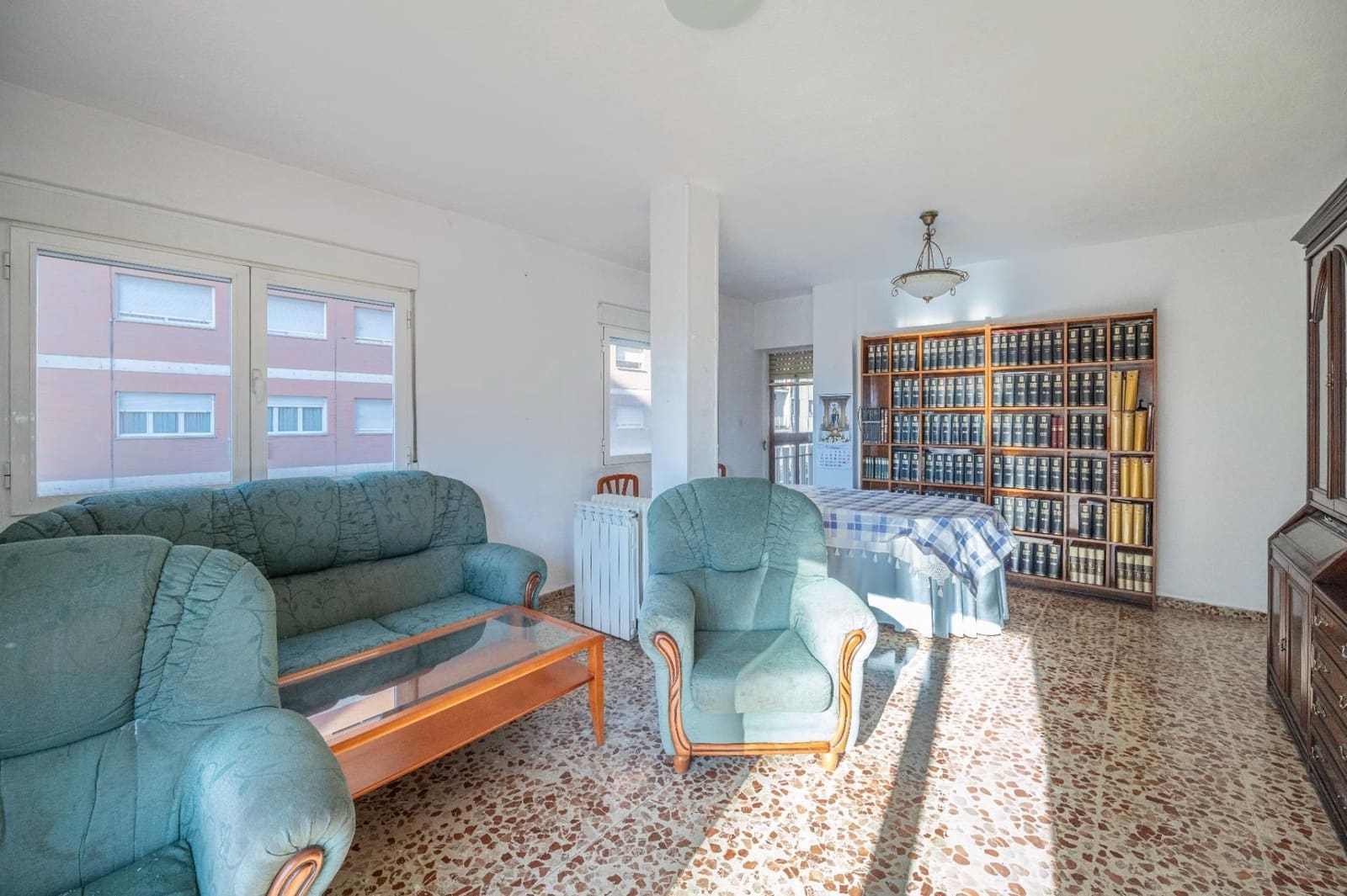 5 bedroom Flat for sale in Granada city - € 380,000 (Ref: 9618158)