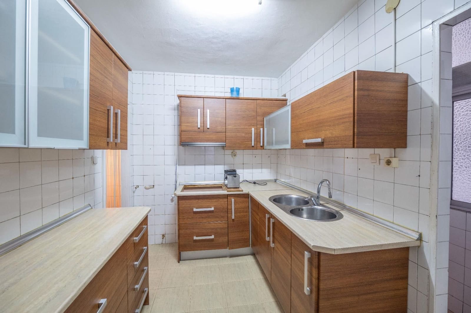 5 bedroom Flat for sale in Granada city - € 380,000 (Ref: 9618158)