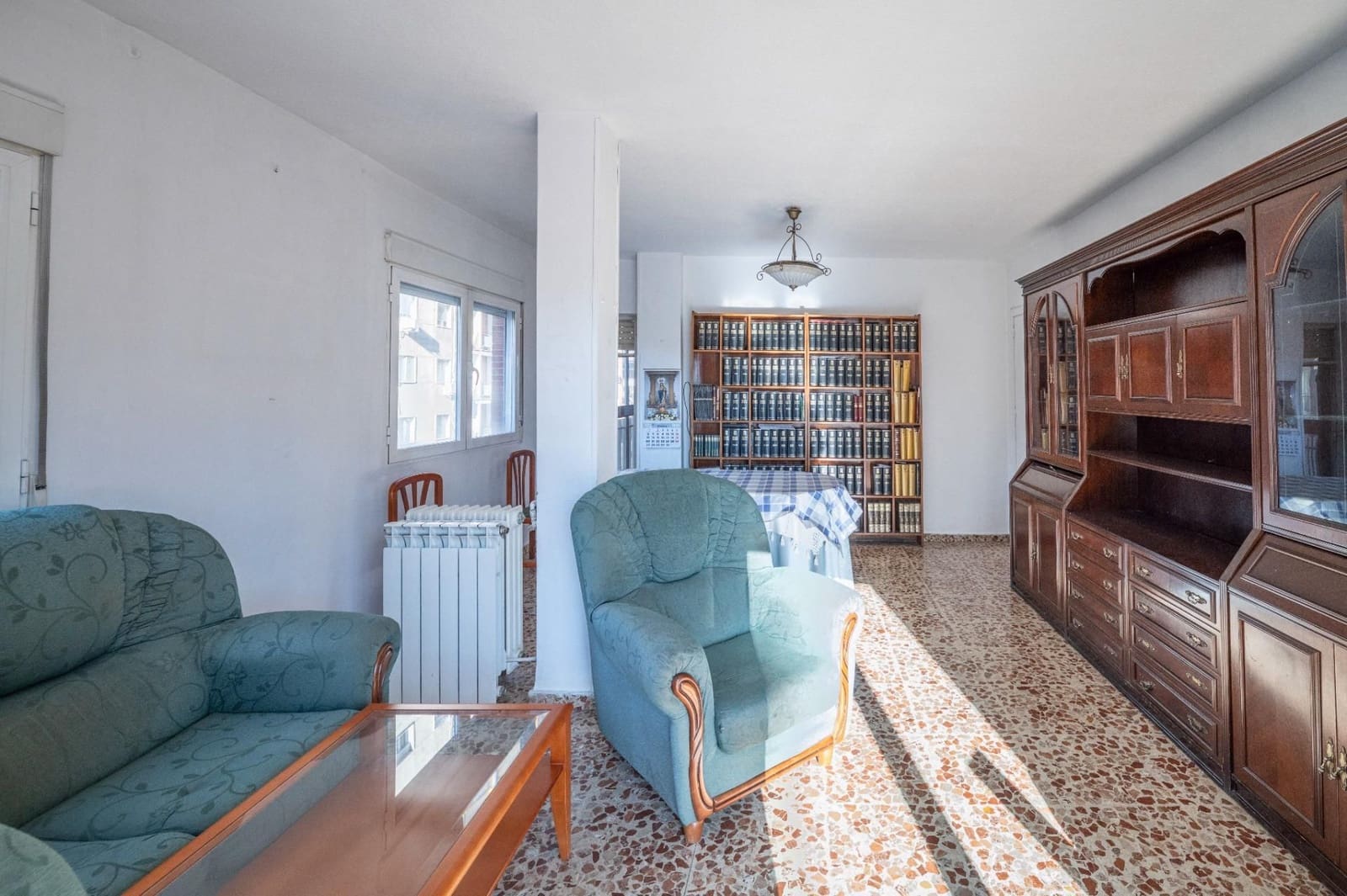 5 bedroom Flat for sale in Granada city - € 380,000 (Ref: 9618158)