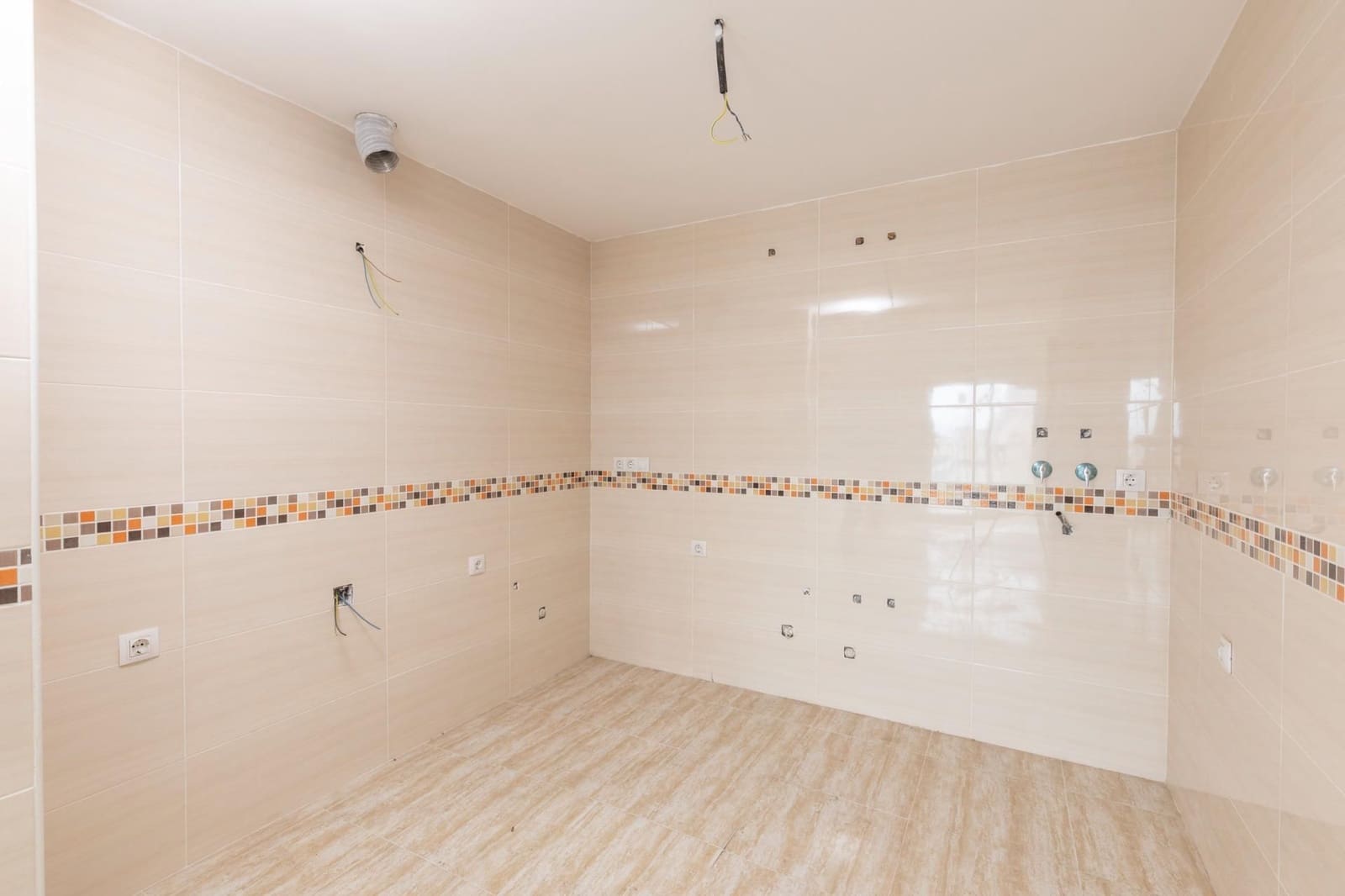 1 soverom Leilighet til salgs i Cijuela med garasje - € 74 000 (Ref: 9618750)