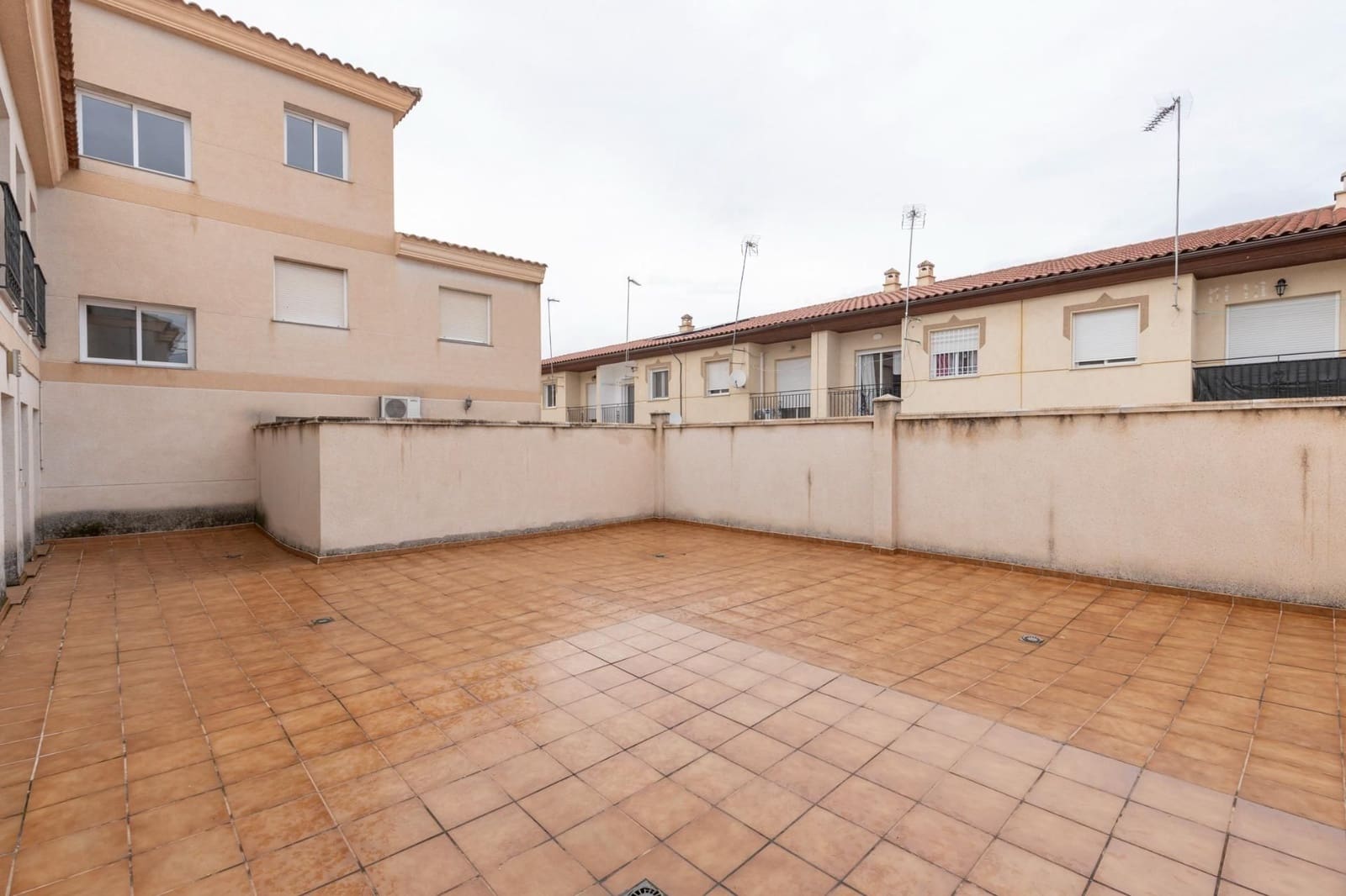 1 soverom Leilighet til salgs i Cijuela med garasje - € 74 000 (Ref: 9618750)