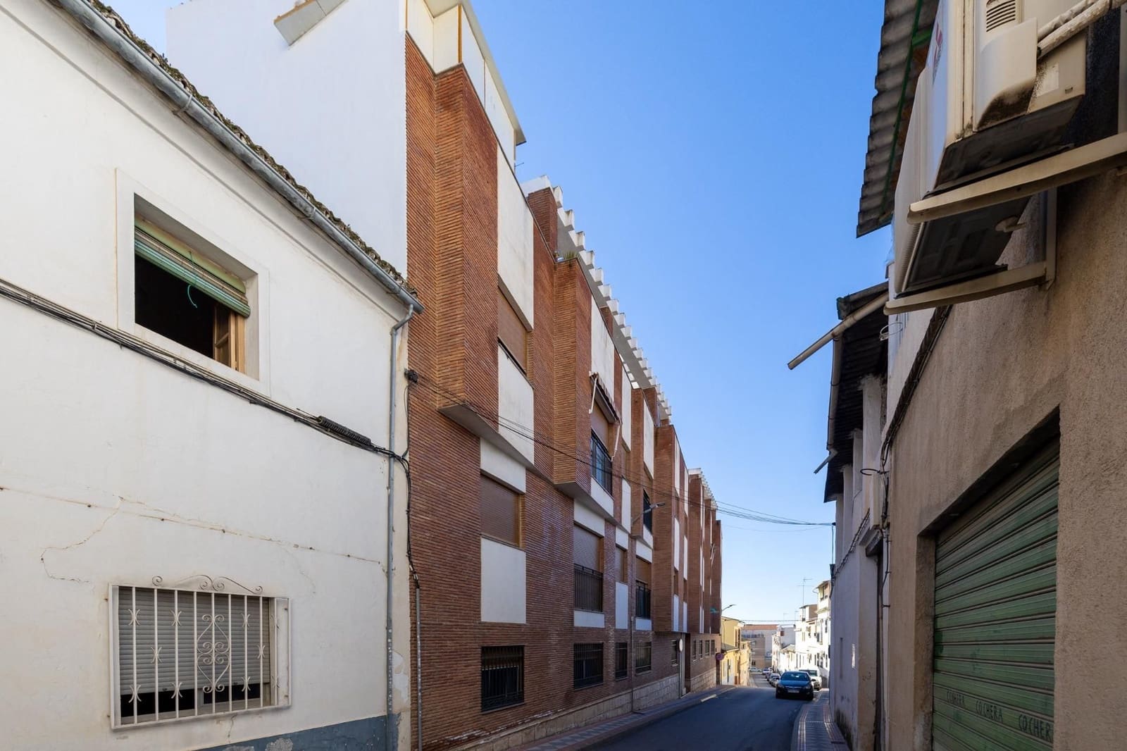 2 soveværelse Lejlighed til salg i Atarfe med garage - € 150.000 (Ref: 9624320)