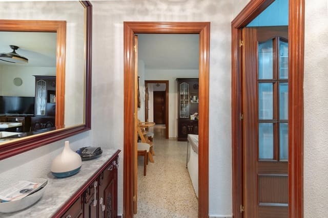 3 soverom Leilighet til salgs i Carretera de la Sierra, Granada by - € 269 900 (Ref: 9624321)