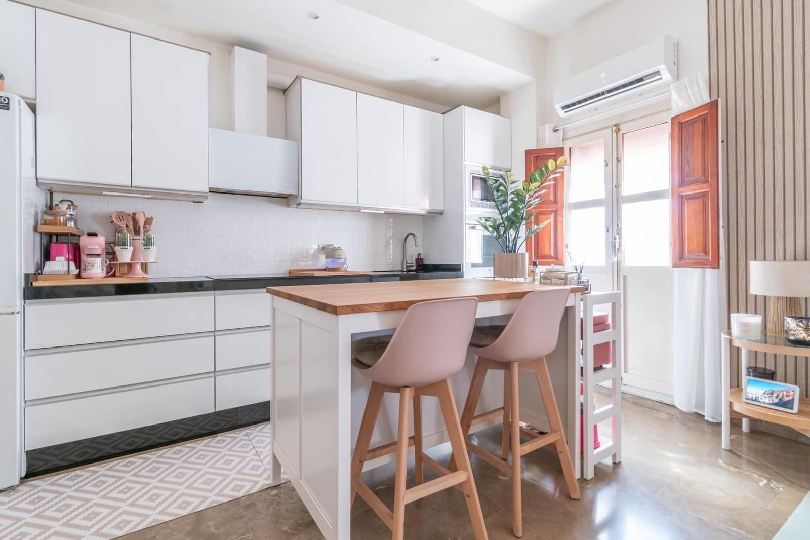 2 soveværelse Lejlighed til salg i Granada by - € 280.000 (Ref: 9626413)