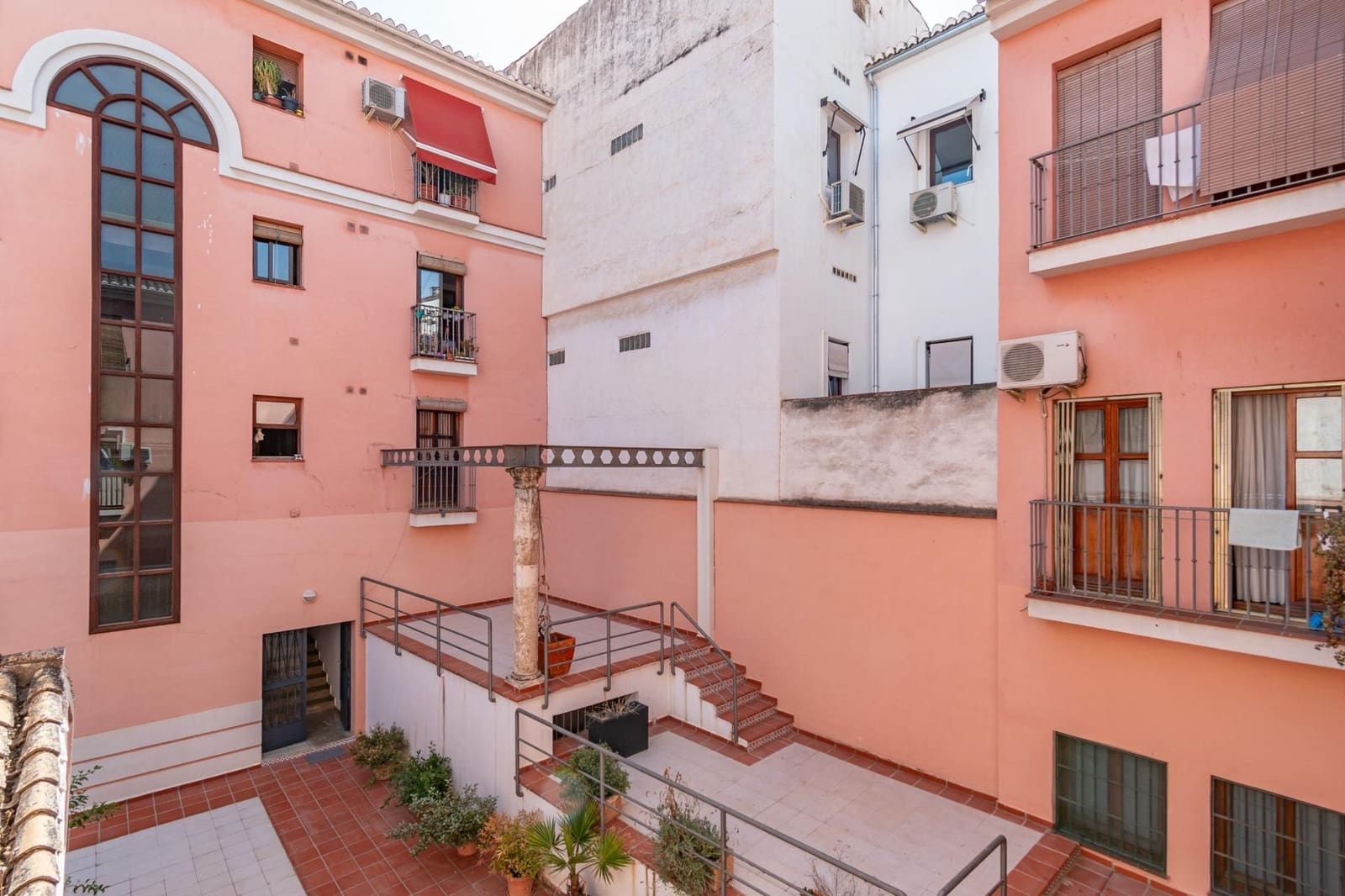 2 soveværelse Lejlighed til salg i Granada by - € 280.000 (Ref: 9626413)