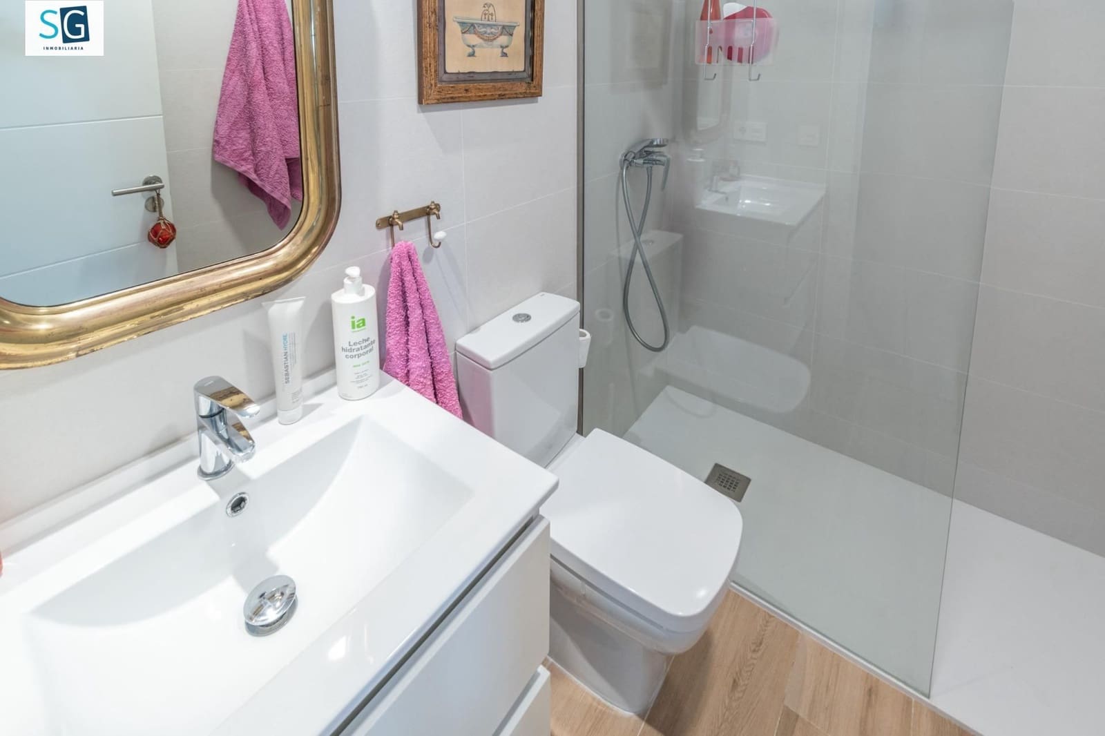 2 soverom Leilighet til salgs i Motril med svømmebasseng garasje - € 360 000 (Ref: 9637293)