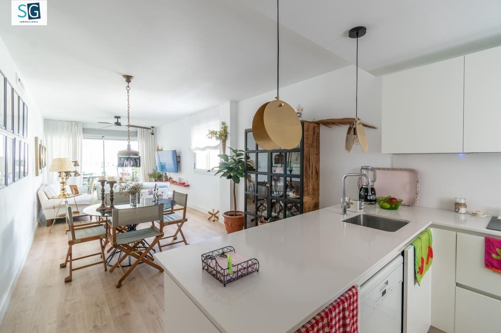 2 soverom Leilighet til salgs i Motril med svømmebasseng garasje - € 360 000 (Ref: 9637293)