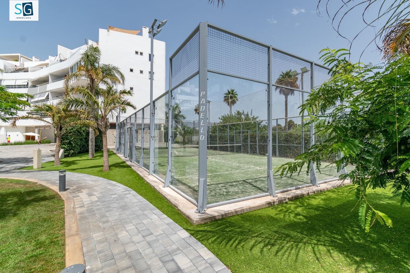 2 soverom Leilighet til salgs i Motril med svømmebasseng garasje - € 360 000 (Ref: 9637293)