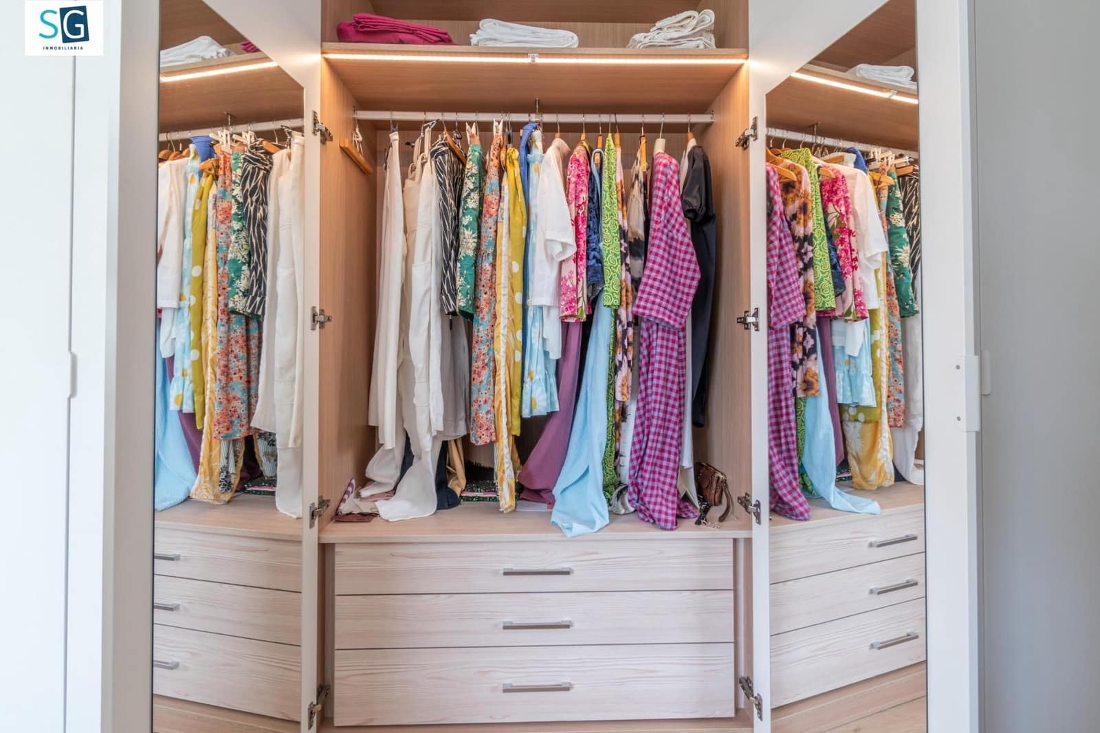 2 soverom Leilighet til salgs i Motril med svømmebasseng garasje - € 360 000 (Ref: 9637293)