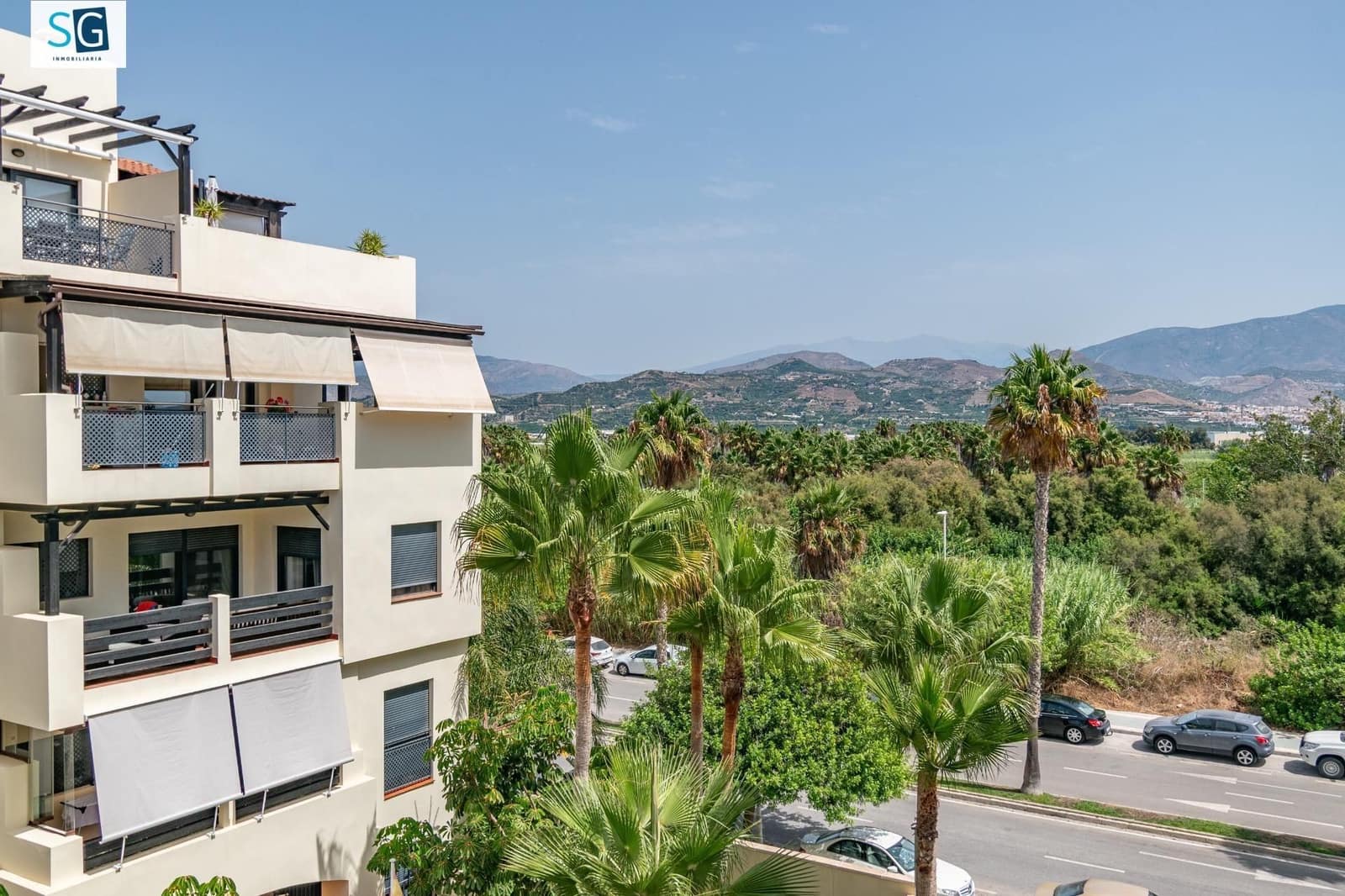 2 soverom Leilighet til salgs i Motril med svømmebasseng garasje - € 360 000 (Ref: 9637293)