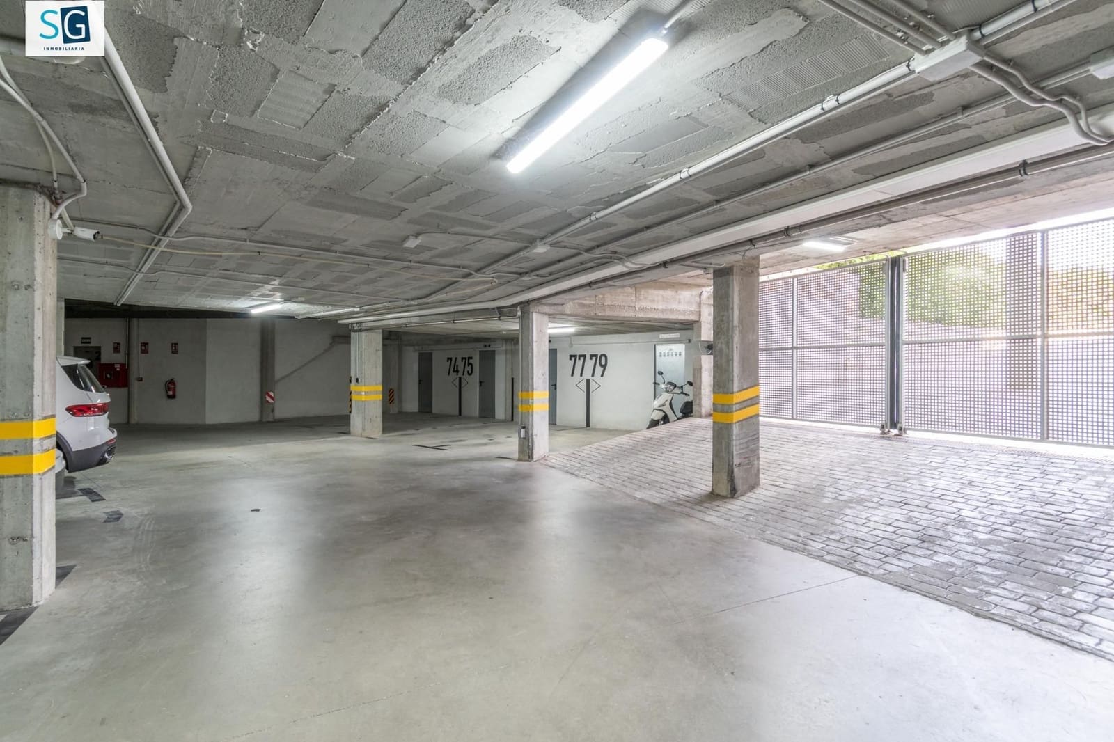 2 soverom Leilighet til salgs i Motril med svømmebasseng garasje - € 360 000 (Ref: 9637293)