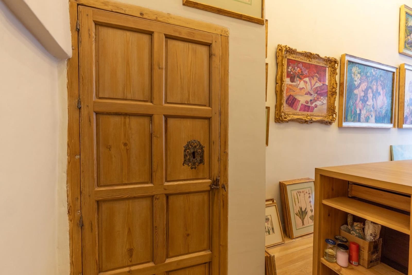 Commercieel te koop in Granada stad - € 75.000 (Ref: 9640657)