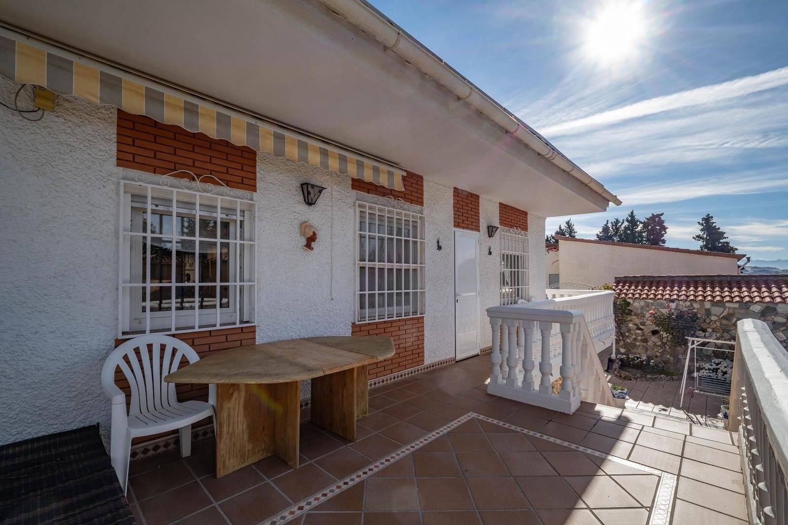 5 sovrum Villa till salu i Alfacar med pool garage - 290 000 € (Ref: 9640660)