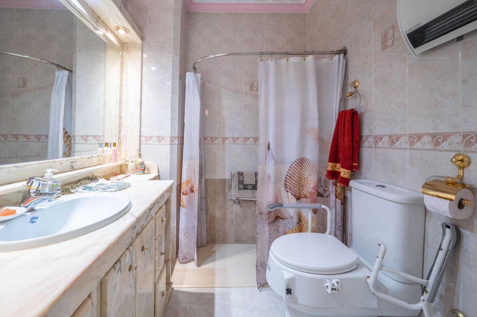 5 sovrum Villa till salu i Alfacar med pool garage - 290 000 € (Ref: 9640660)