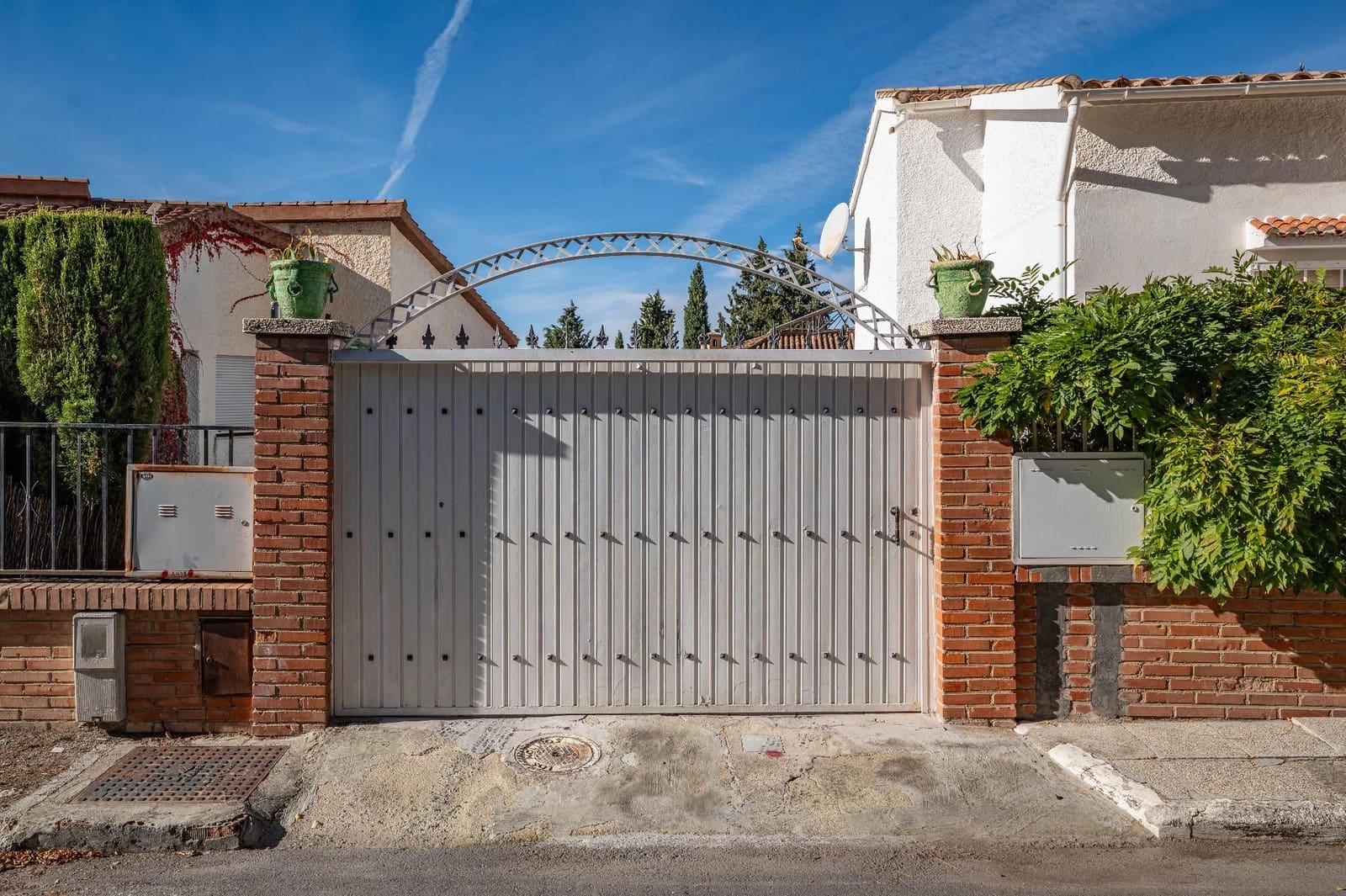 5 sovrum Villa till salu i Alfacar med pool garage - 290 000 € (Ref: 9640660)