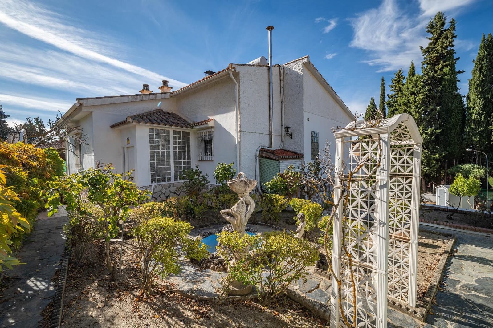 5 sovrum Villa till salu i Alfacar med pool garage - 290 000 € (Ref: 9640660)