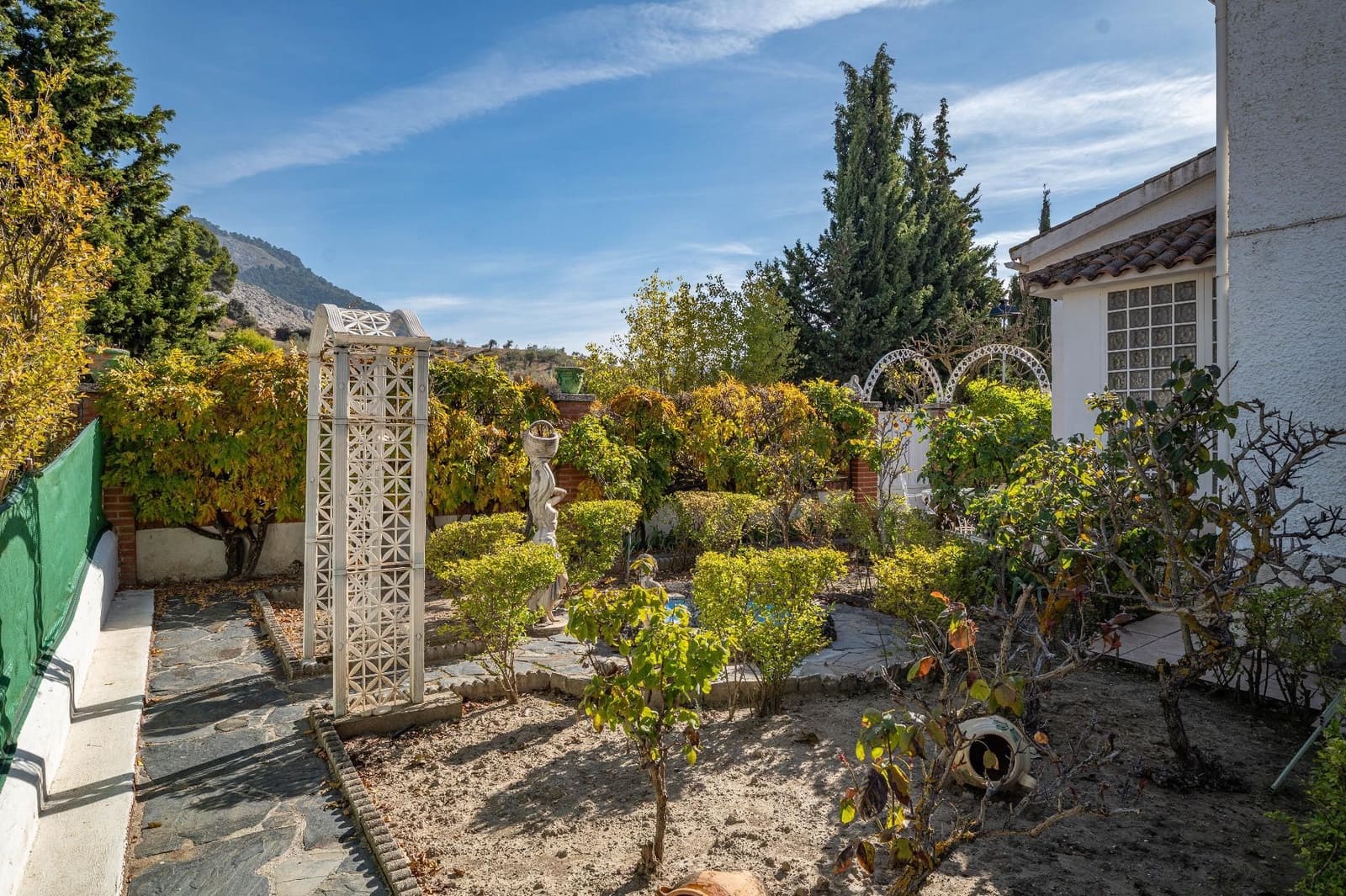 5 sovrum Villa till salu i Alfacar med pool garage - 290 000 € (Ref: 9640660)