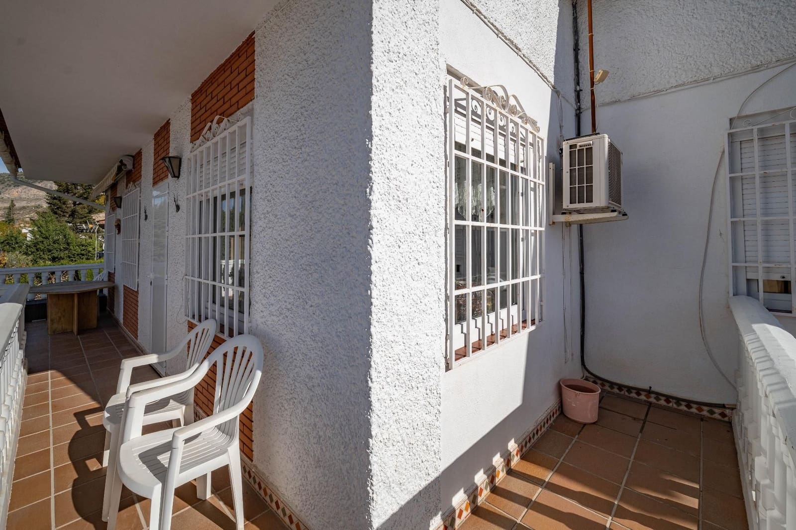 5 sovrum Villa till salu i Alfacar med pool garage - 290 000 € (Ref: 9640660)