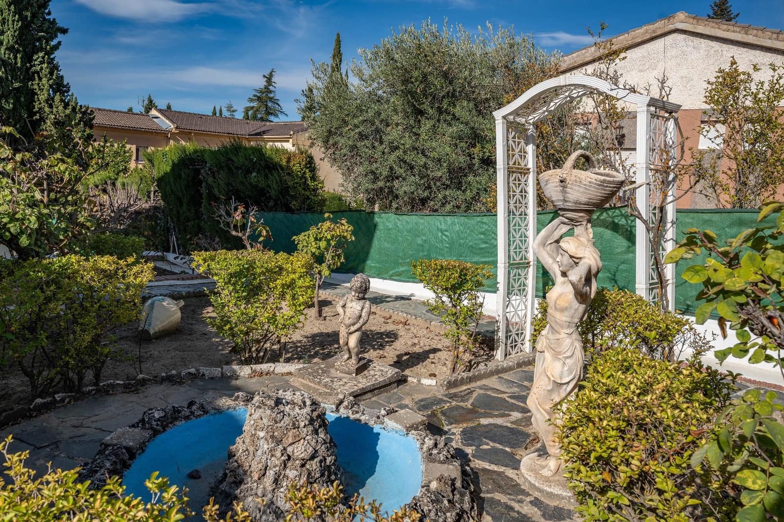 5 sovrum Villa till salu i Alfacar med pool garage - 290 000 € (Ref: 9640660)