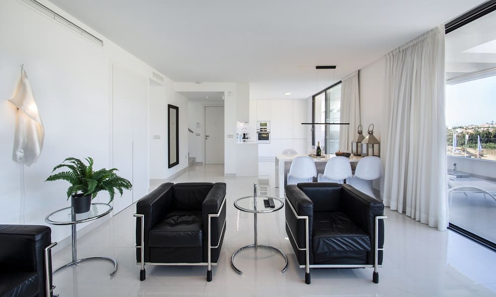 3 bedroom Apartment for sale in Estepona with pool garage - € 940,000 (Ref: 6211435)