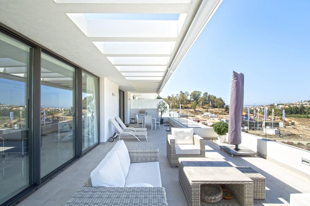 3 bedroom Apartment for sale in Estepona with pool garage - € 940,000 (Ref: 6211435)