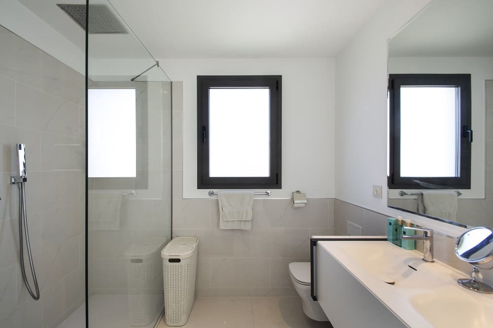 3 bedroom Apartment for sale in Estepona with pool garage - € 940,000 (Ref: 6211435)