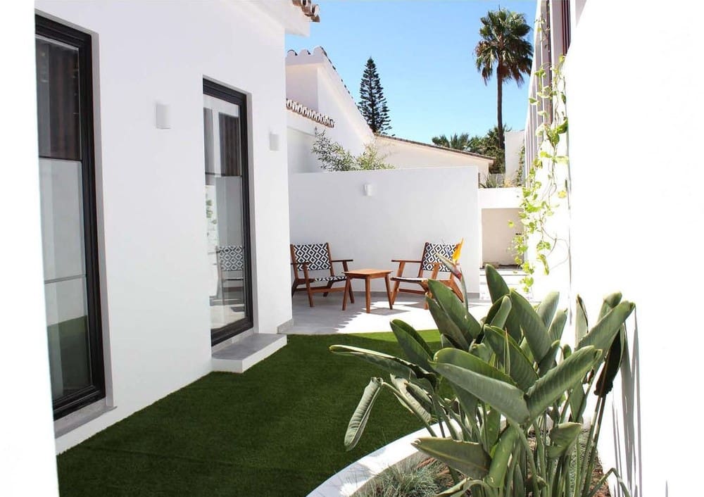 4 soveværelse Villa til salg i El Rosario med swimmingpool garage - € 2.650.000 (Ref: 7107268)