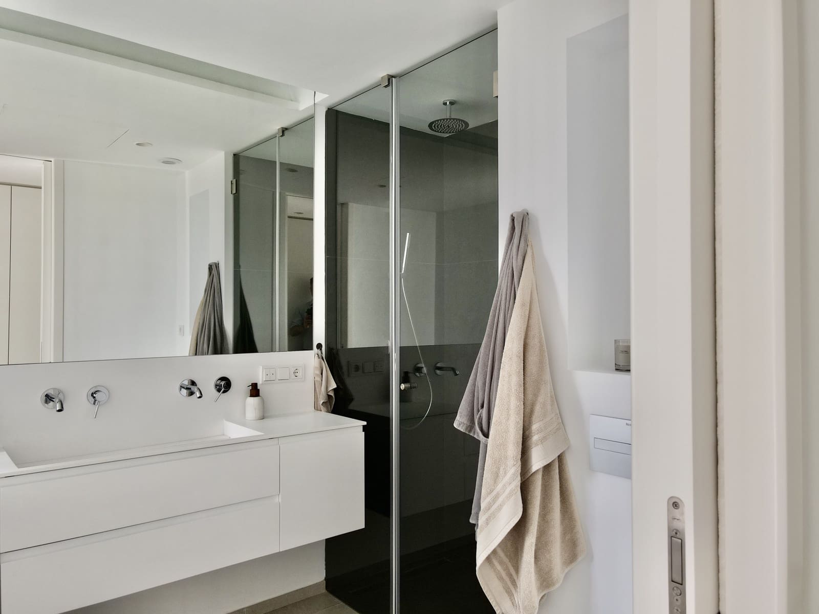 2 quarto Apartamento para venda em Benahavis com piscina garagem - 725 000 € (Ref: 7287095)