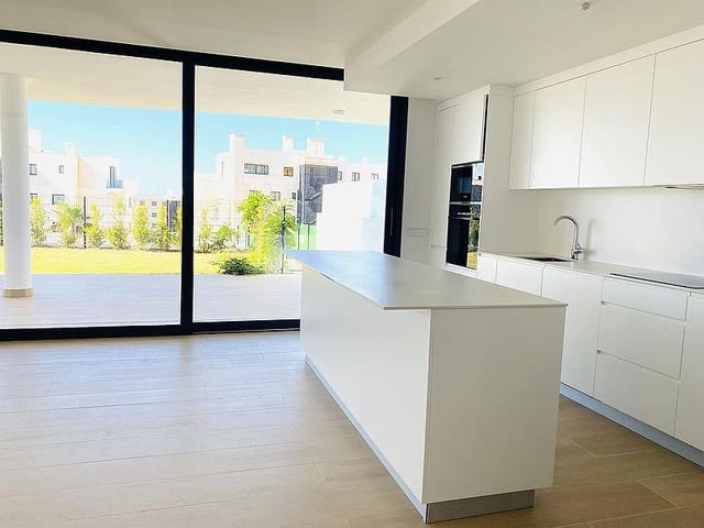 3 makuuhuone Huoneisto myytävänä paikassa Fuengirola mukana uima-altaan 
autotalli - 730 000 € (Ref: 7449897)