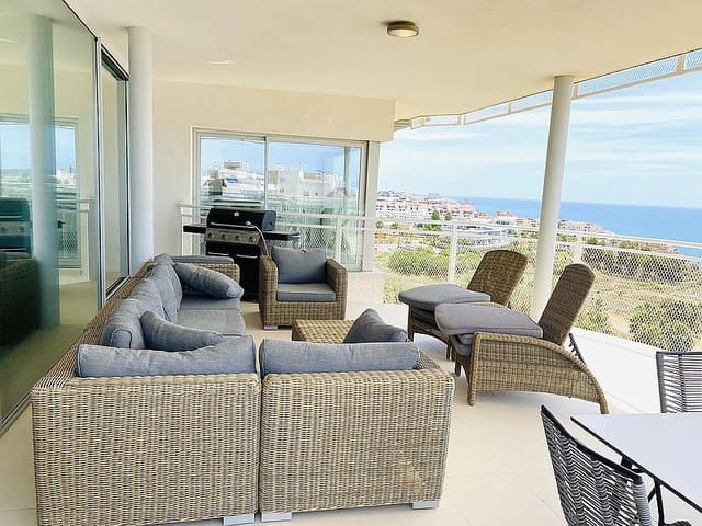 3 makuuhuone Huoneisto myytävänä paikassa Fuengirola mukana uima-altaan 
autotalli - 789 000 € (Ref: 7449903)