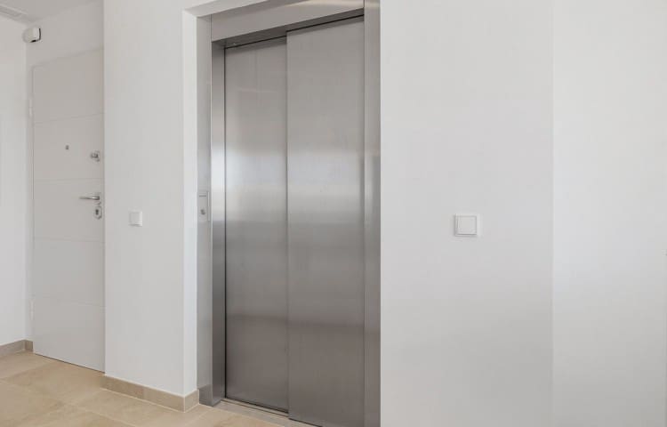 3 soverom Penthouse til salgs i Benalmadena med svømmebasseng garasje - € 1 295 000 (Ref: 7622991)