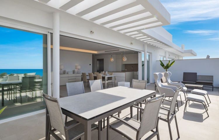 3 soverom Penthouse til salgs i Benalmadena med svømmebasseng garasje - € 1 295 000 (Ref: 7622991)
