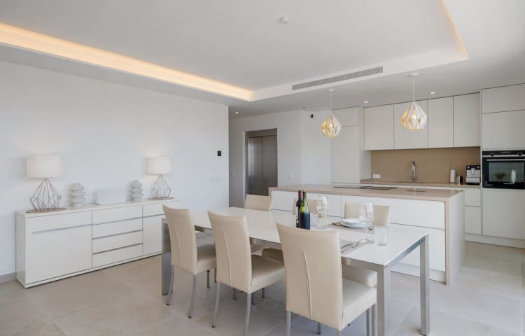 3 soverom Penthouse til salgs i Benalmadena med svømmebasseng garasje - € 1 295 000 (Ref: 7622991)